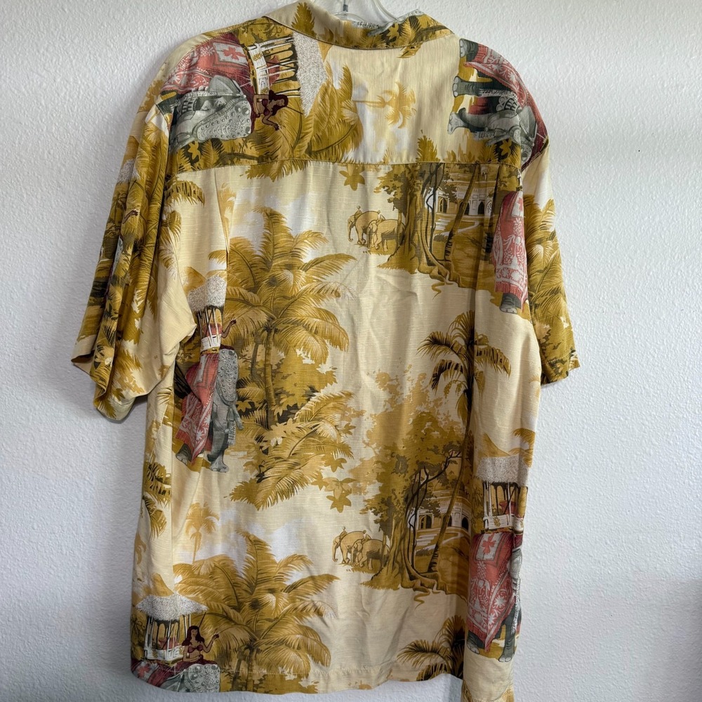 Tommy Bahama Hawaiian Shirt Men Large 100% Silk Elephant Palm Tree‎ Print Casual - Picture 7 of 9